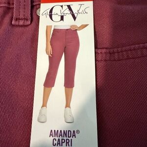 Gloria Vanderbilt Amanda Capri Jeans in Pink